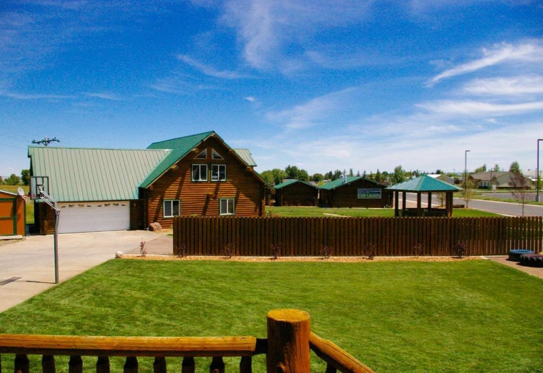 Country Cabins Inn Lyman エクステリア 写真